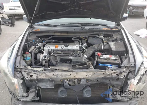 2010 Honda Accord 2.4 Ex-L из США, поврежденный, VIN 1HGCP2F84AA011694